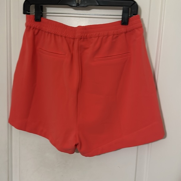 Bebe coral shorts - Picture 2 of 3